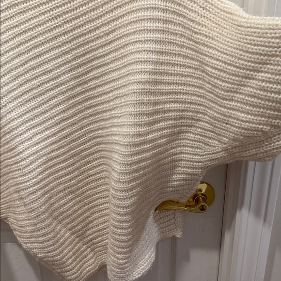 Off the shoulder unique Topshop Ivory Knit Sweater - Picture 4 of 6